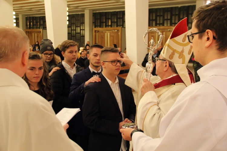 Odpust i bierzmowanie w kościele św. Józefa w Gdyni-Leszczynkach