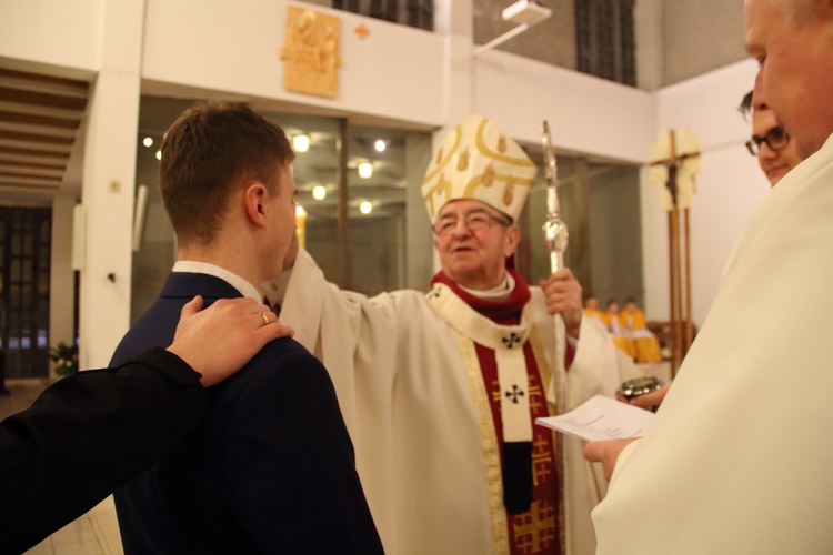 Odpust i bierzmowanie w kościele św. Józefa w Gdyni-Leszczynkach