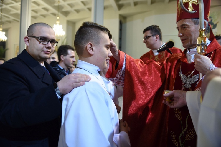 Bierzmowanie w par. Trójcy Przenajświętszej w Mielcu