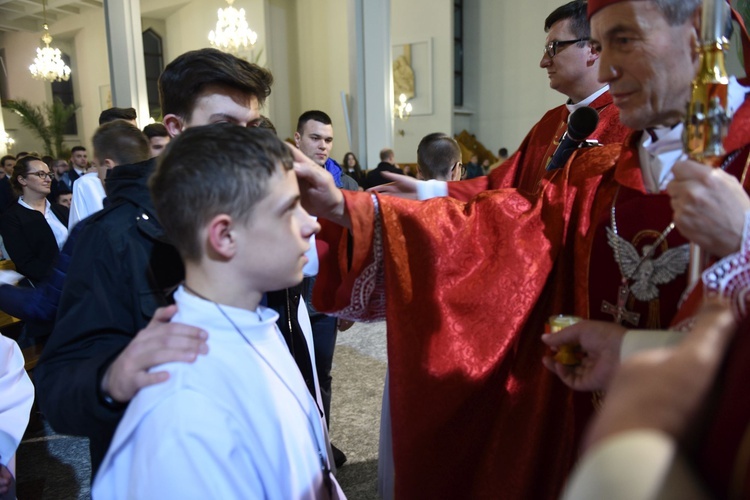 Bierzmowanie w par. Trójcy Przenajświętszej w Mielcu