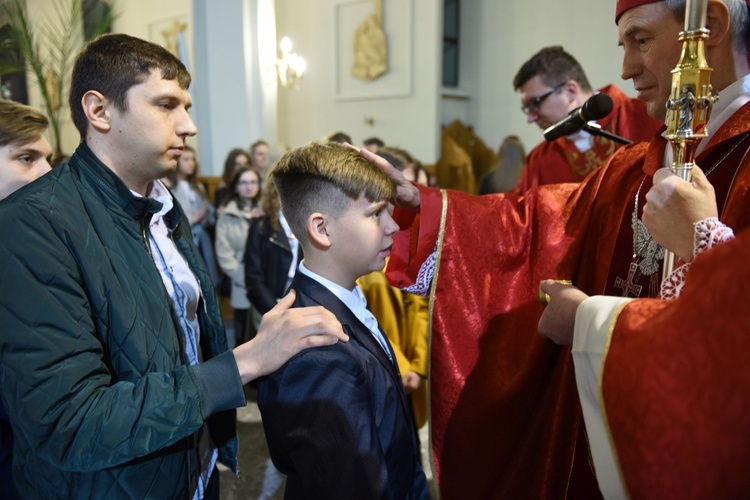 Bierzmowanie w par. Trójcy Przenajświętszej w Mielcu