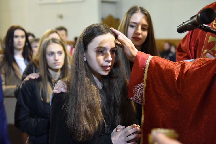 Bierzmowanie w par. Trójcy Przenajświętszej w Mielcu