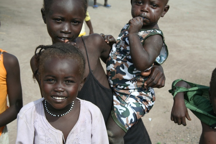 Dzieci z Sudanu Płd. potrzebują pomocy