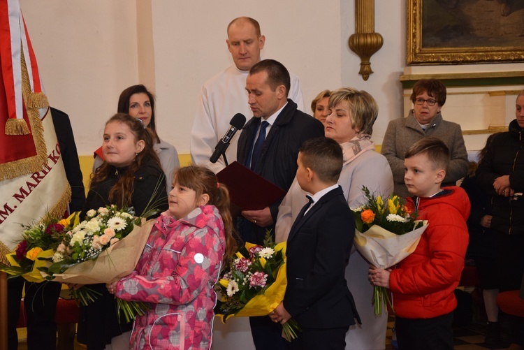 Nadanie imienia Szkole Podstawowej w Trębkach