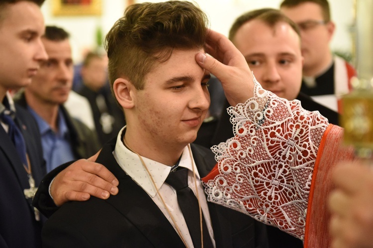 Bierzmowanie w Pleśnej