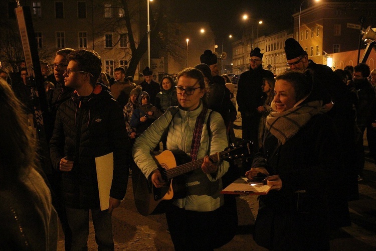 Droga Krzyżowa w Parku Miejskim w Legnicy