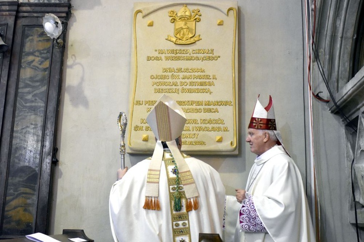 Uroczystości 15-lecia diecezji świdnickiej z udziałem abp. Salvatore Pennacchio