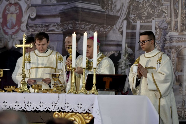 Uroczystości 15-lecia diecezji świdnickiej z udziałem abp. Salvatore Pennacchio