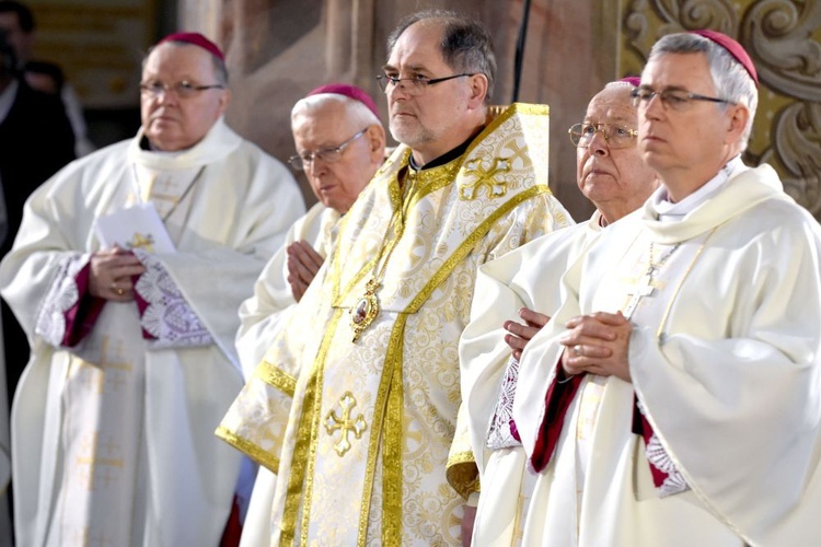 Uroczystości 15-lecia diecezji świdnickiej z udziałem abp. Salvatore Pennacchio