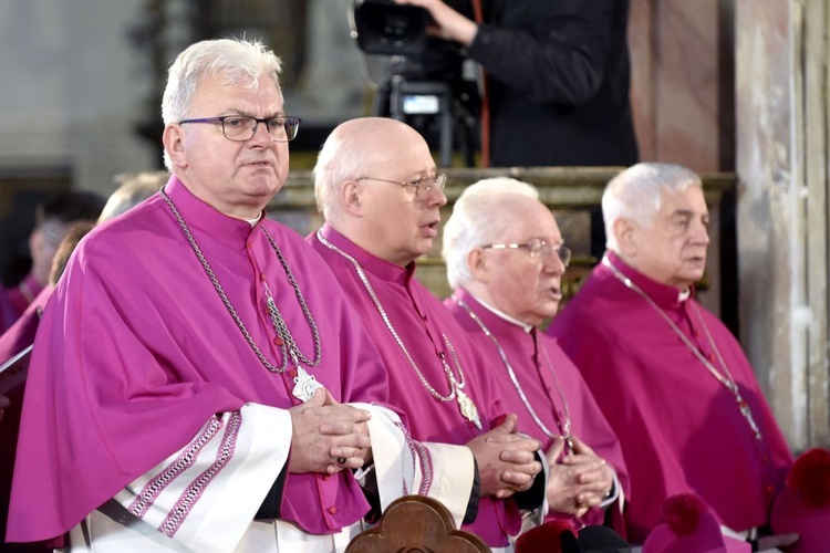 Uroczystości 15-lecia diecezji świdnickiej z udziałem abp. Salvatore Pennacchio