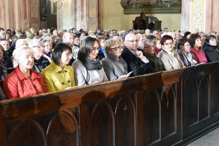 Uroczystości 15-lecia diecezji świdnickiej z udziałem abp. Salvatore Pennacchio