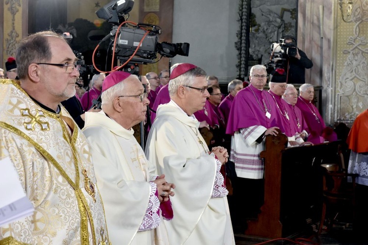 Uroczystości 15-lecia diecezji świdnickiej z udziałem abp. Salvatore Pennacchio