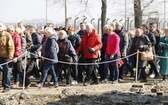 Droga Krzyżowa w intencji trzeźwości w KL Birkenau - 2019