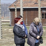 Droga Krzyżowa w intencji trzeźwości w KL Birkenau - 2019