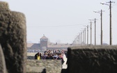 Droga Krzyżowa w intencji trzeźwości w KL Birkenau - 2019