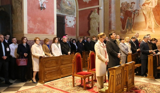 Prezydent Węgier na Świętym Krzyżu. Ta przyjaźń zaczęła się przy krzyżu