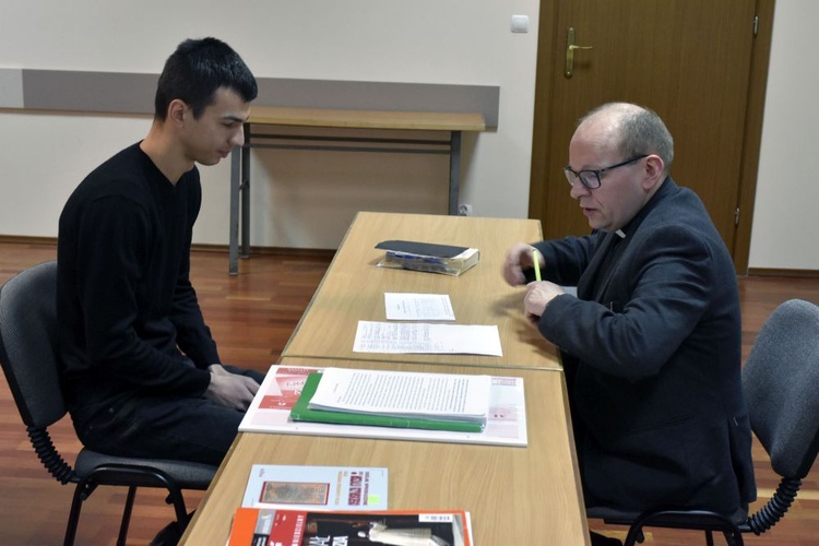 Konkurs biblijny i egzamin ceremoniarski dla służby liturgicznej