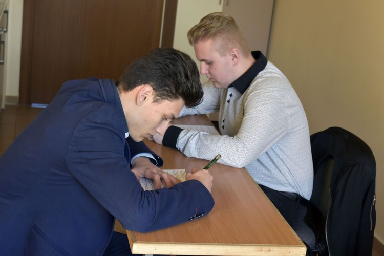 Konkurs biblijny i egzamin ceremoniarski dla służby liturgicznej