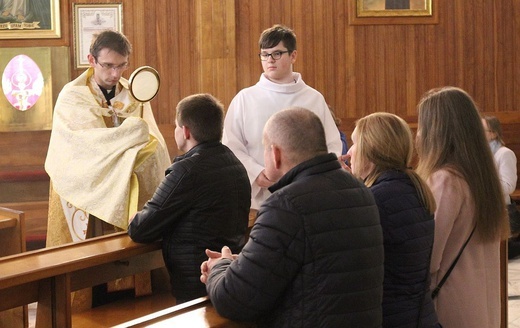MU - "Młodzi Uwielbiają" z ks. Adamem Wandzlem na Złotych Łanach