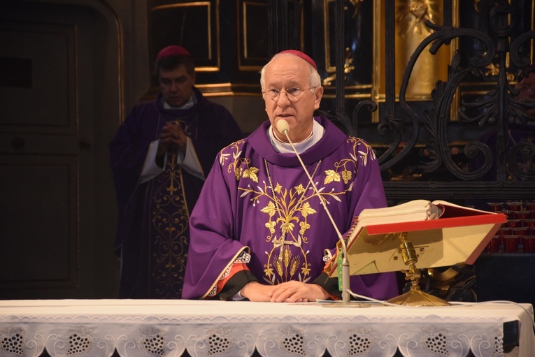Msza w intencji śp. bp. Alojzego Orszulika 30 dni po śmierci