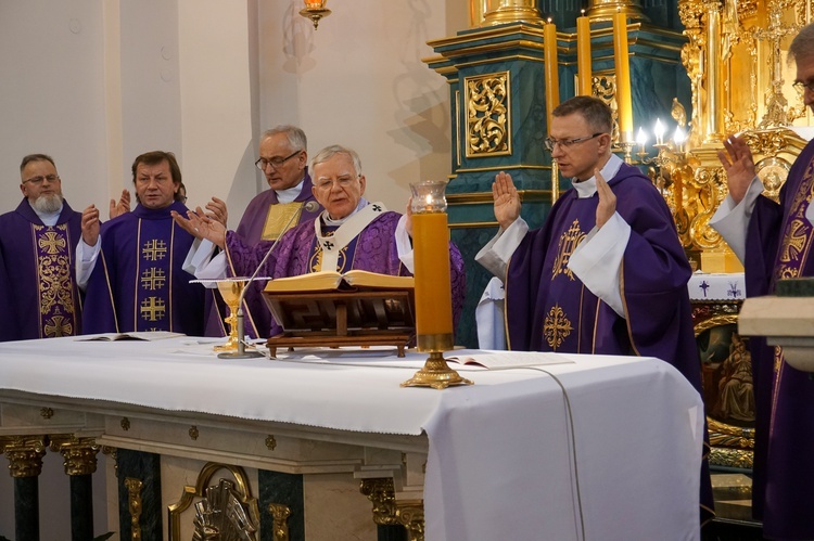 25 lat Parafialnego Zespołu Caritas "Betania" w Myślenicach