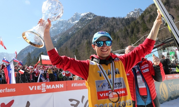 PŚ w skokach - Stoch trzeci na liście płac, najwięcej zarobił w tym sezonie Kobayashi