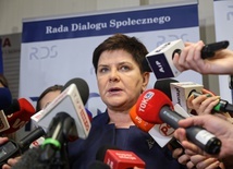 Szydło: Rozmowy o sytuacji w oświacie będziemy kontynuować w poniedziałek