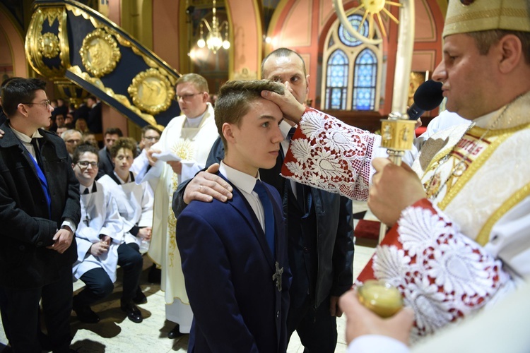 Bierzmowanie u św. Kazimierza w Nowym Sączu