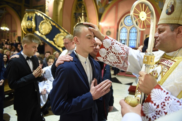 Bierzmowanie u św. Kazimierza w Nowym Sączu