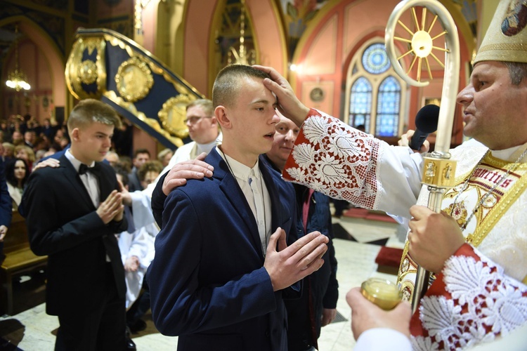 Bierzmowanie u św. Kazimierza w Nowym Sączu