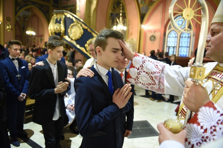 Bierzmowanie u św. Kazimierza w Nowym Sączu