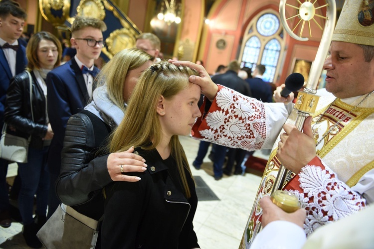 Bierzmowanie u św. Kazimierza w Nowym Sączu