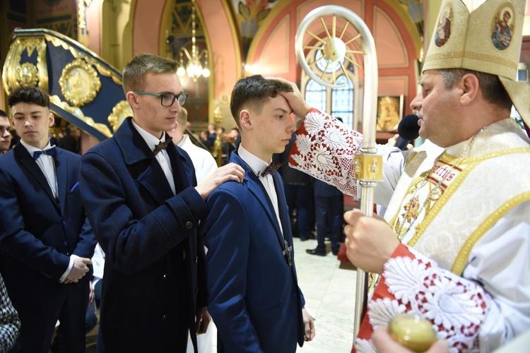 Bierzmowanie u św. Kazimierza w Nowym Sączu