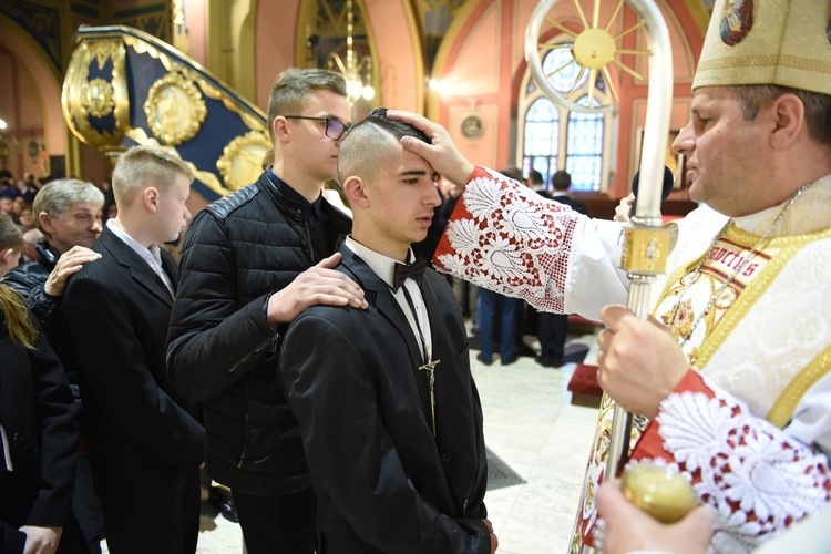 Bierzmowanie u św. Kazimierza w Nowym Sączu