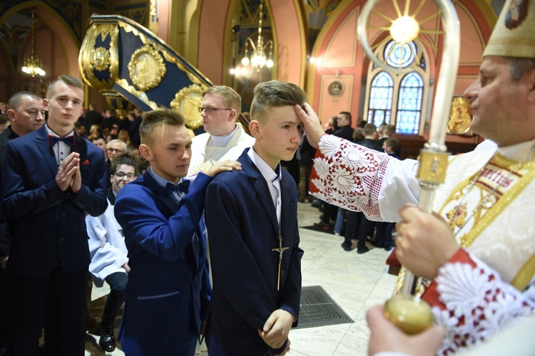 Bierzmowanie u św. Kazimierza w Nowym Sączu