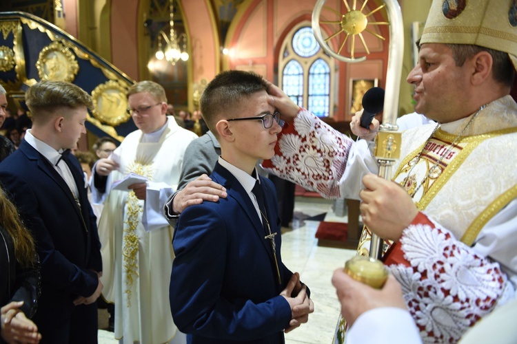 Bierzmowanie u św. Kazimierza w Nowym Sączu