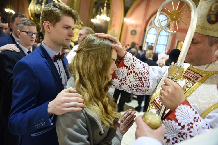 Bierzmowanie u św. Kazimierza w Nowym Sączu