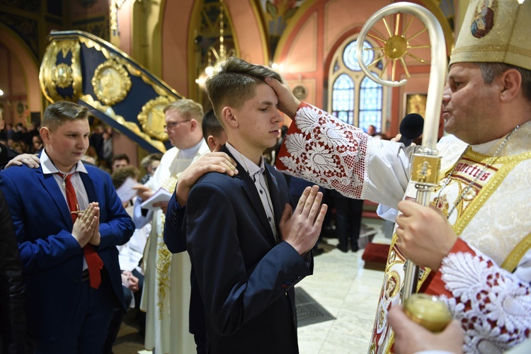 Bierzmowanie u św. Kazimierza w Nowym Sączu