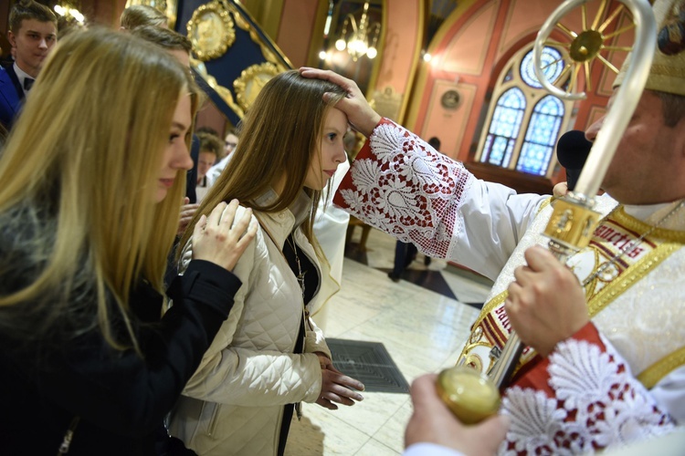 Bierzmowanie u św. Kazimierza w Nowym Sączu