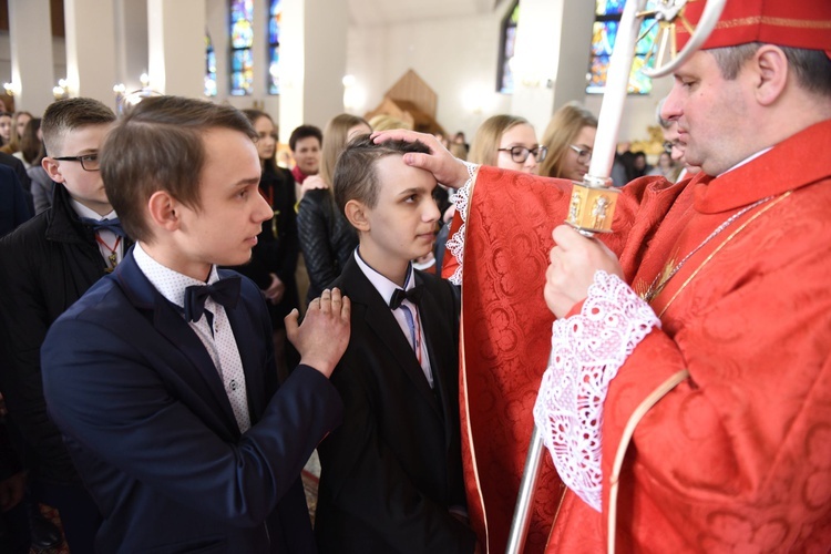 Bierzmowanie w Wielogłowach