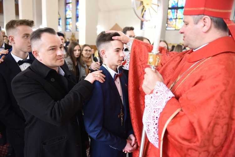 Bierzmowanie w Wielogłowach