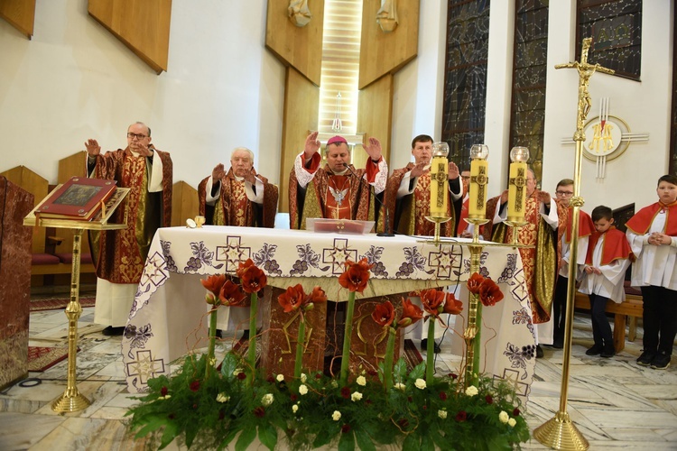 Bierzmowanie w Łososinie Dolnej