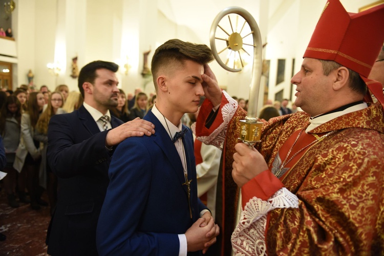 Bierzmowanie w Łososinie Dolnej