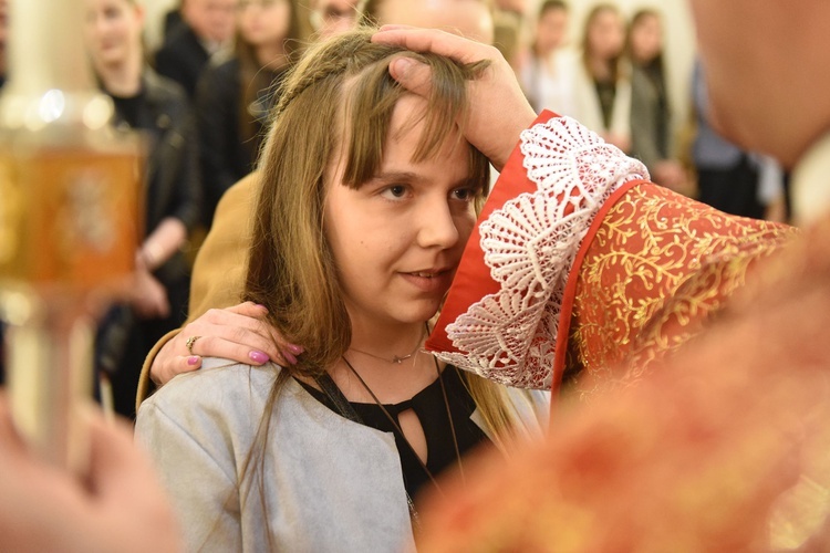 Bierzmowanie w Łososinie Dolnej