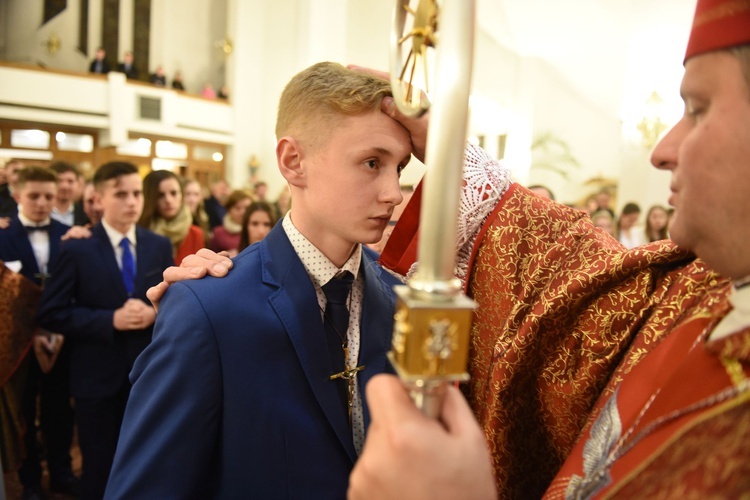 Bierzmowanie w Łososinie Dolnej