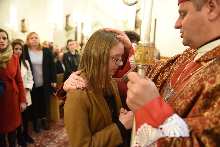 Bierzmowanie w Łososinie Dolnej