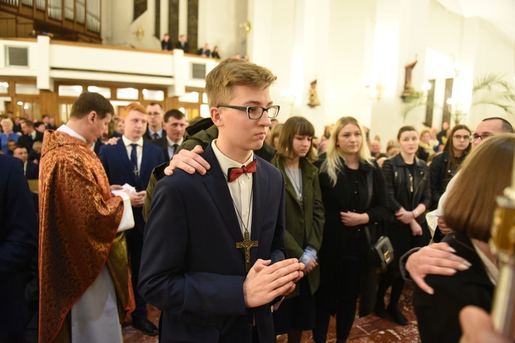 Bierzmowanie w Łososinie Dolnej