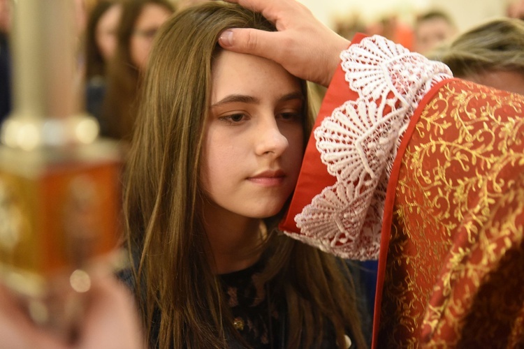 Bierzmowanie w Łososinie Dolnej