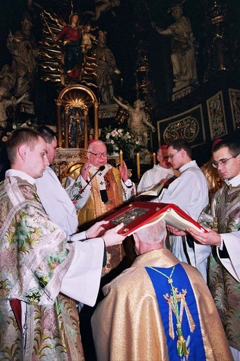 Święcenia i ingres bp Ignacego do katedry świdnickiej - cz. 01.