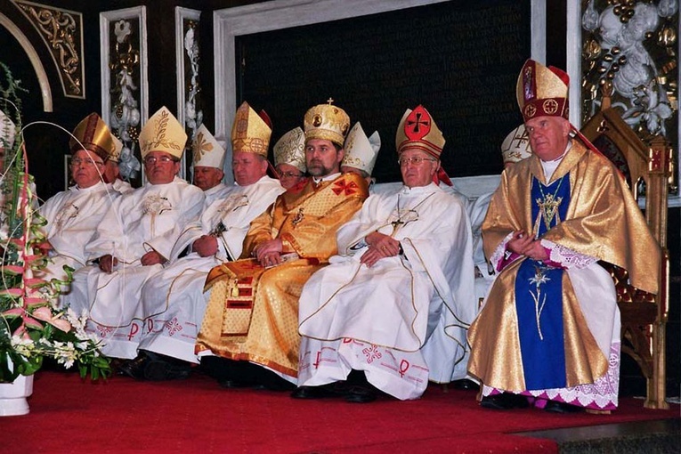 Święcenia i ingres bp Ignacego do katedry świdnickiej - cz. 01.